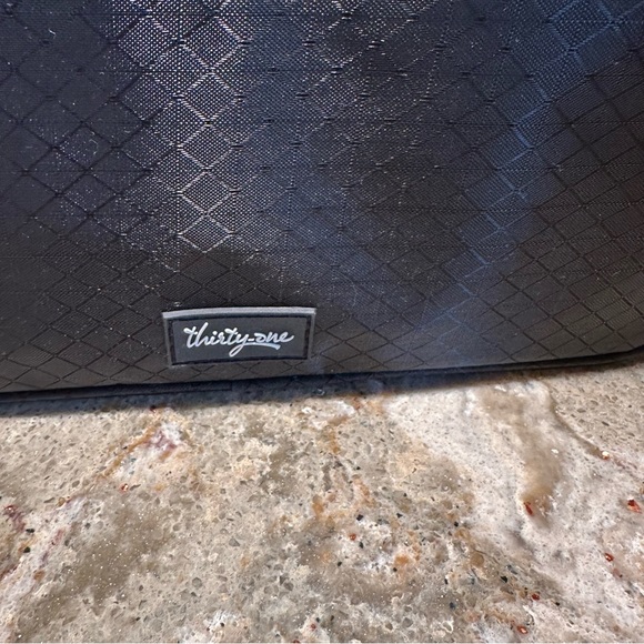 🎉 HP 🎊 Thirty-One Black Small Travel Bag - Picture 3 of 8